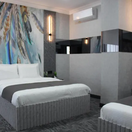 Night Uemraniye Hotel