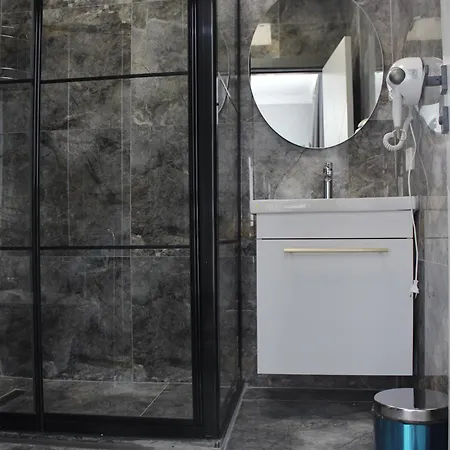 Night Uemraniye Ξενοδοχείο